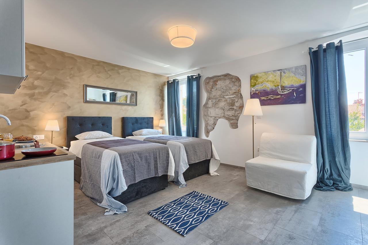 Luxury Flats In City Centre Pula Buitenkant foto